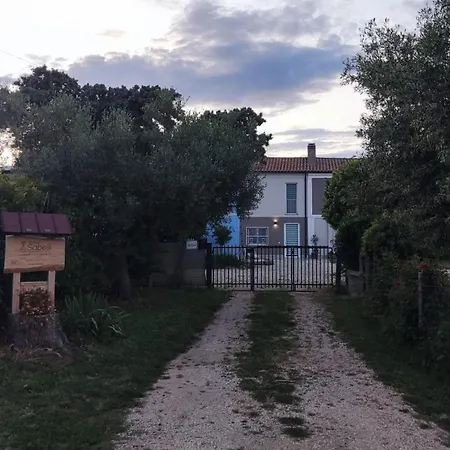 Oda ve Kahvaltı Borgo Sabelli - Costa Dei Trabocchi Casalbordino
